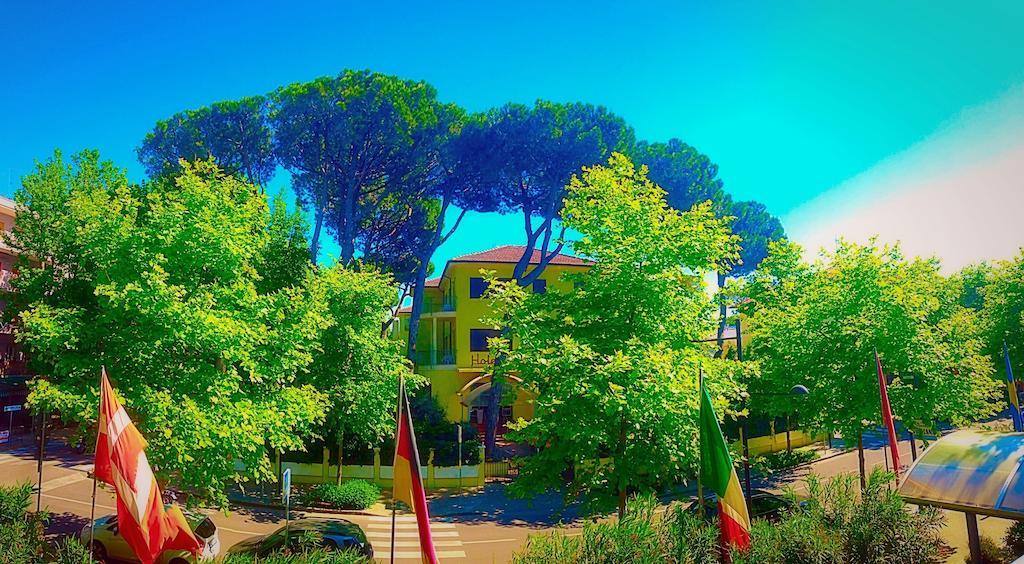 Hotel K2 Cervia 3 Stelle Sup Экстерьер фото